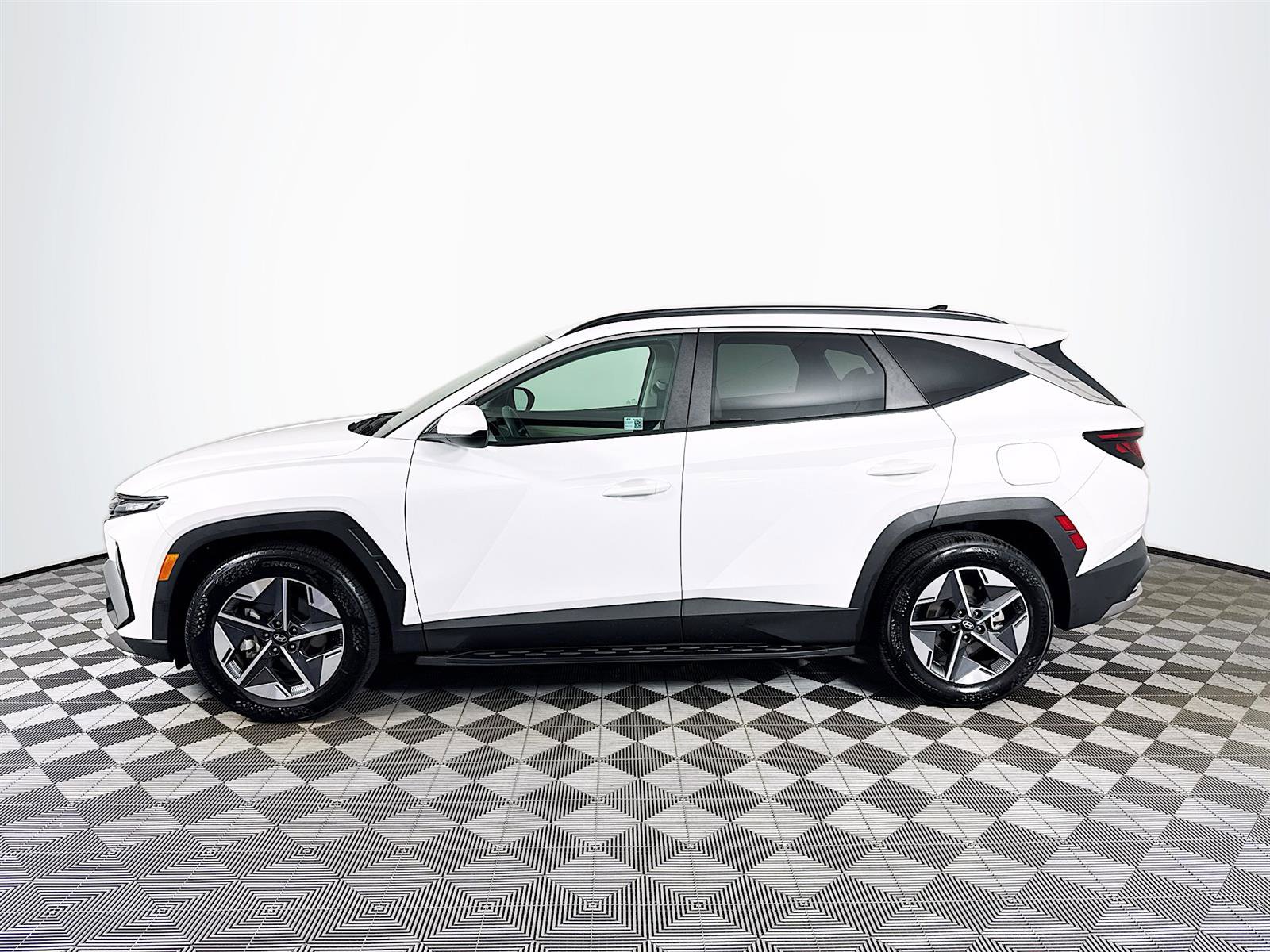 2025 Hyundai Tucson SEL photo 4