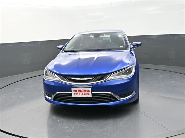 2015 Chrysler 200 Limited photo 2