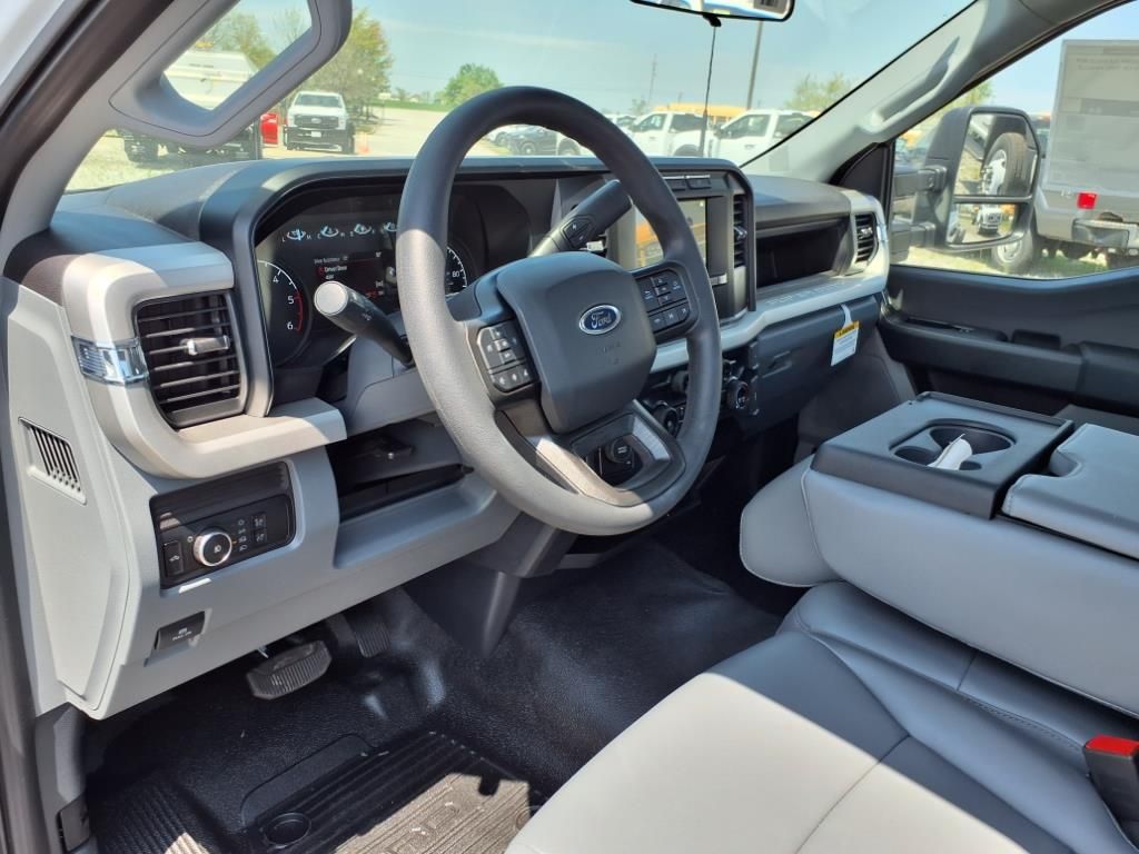 2024 Ford F-450 XL photo 8