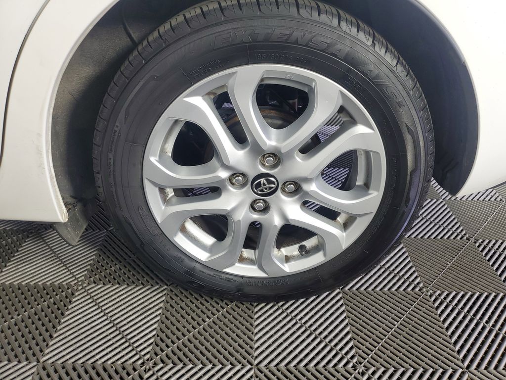 2017 Toyota Yaris iA Base photo 28