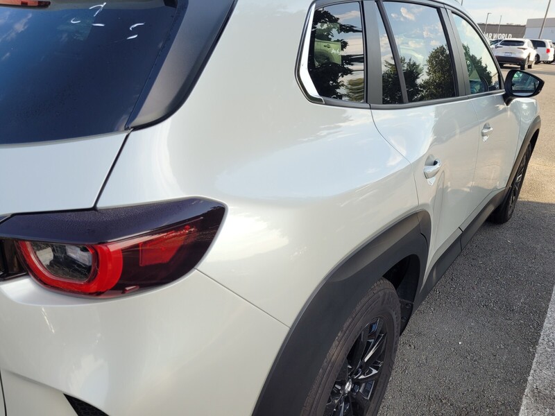 2024 Mazda CX-50 2.5 S Premium photo 3