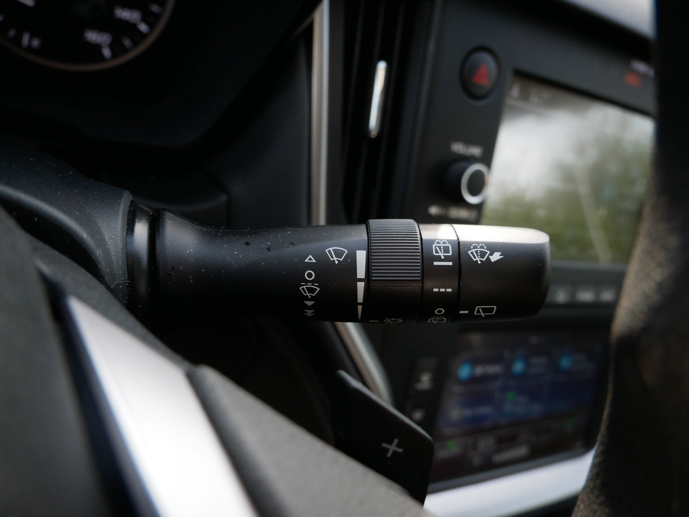 2024 Subaru Outback Base photo 29