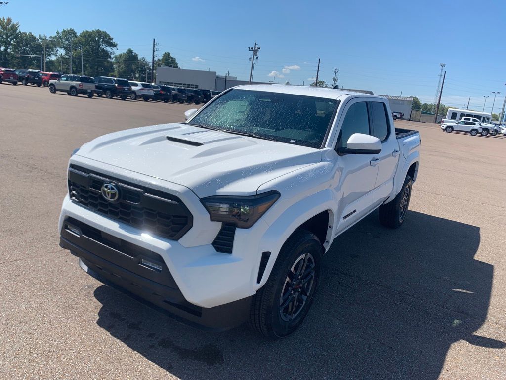 2025 Toyota Tacoma TRD Sport 4x4 Double Cab photo 3