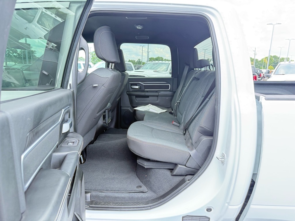 2025 Ram 2500 Big Horn photo 4
