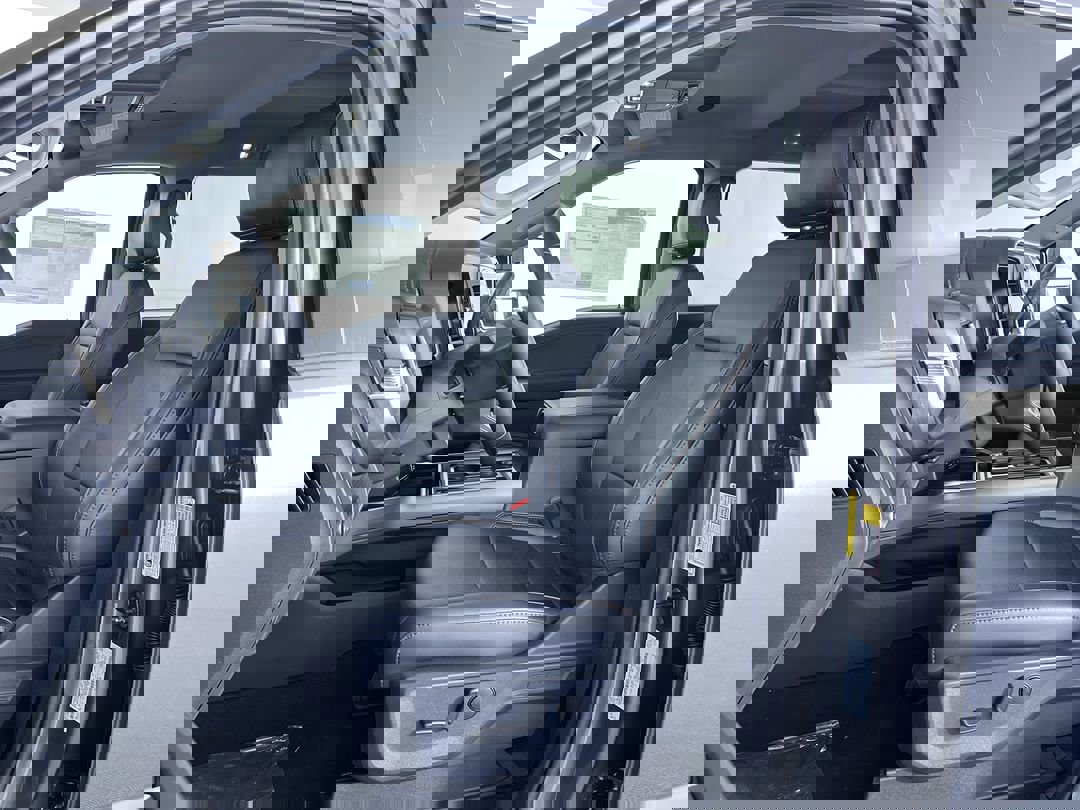 2026 Ford F-250 Lariat photo 12