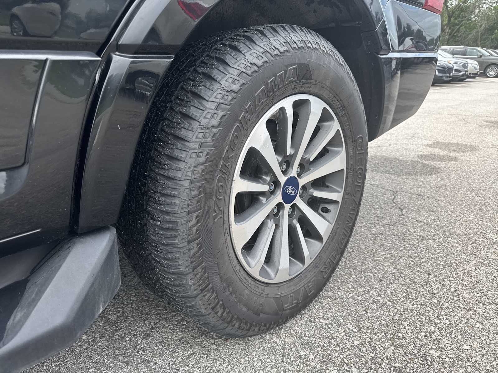 2017 Ford Expedition XLT photo 13