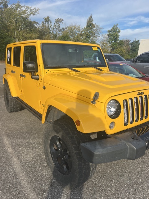 2015 Jeep Wrangler Unlimited Sahara photo 4