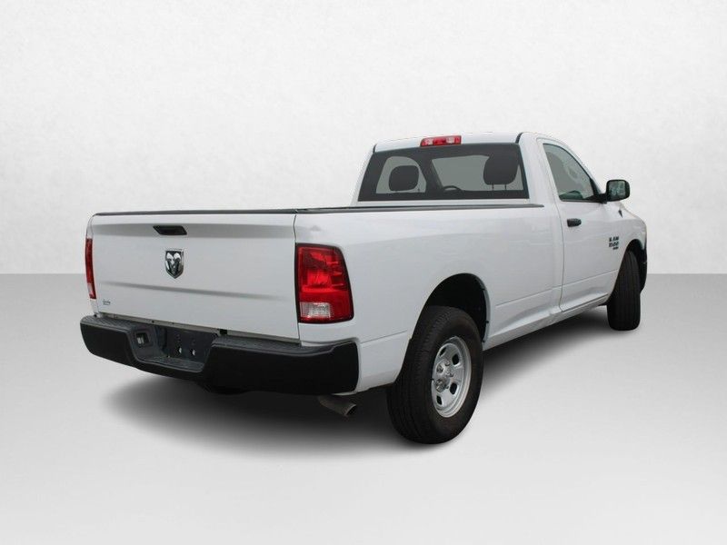 2021 Ram 1500 Classic Tradesman photo 3