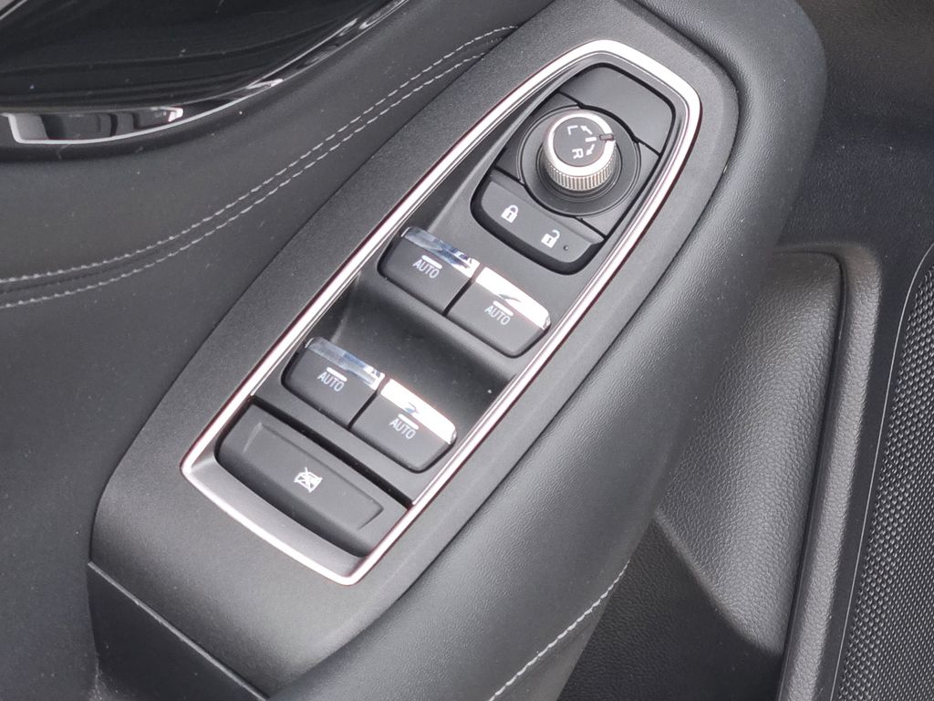 2021 Subaru Outback Limited photo 18