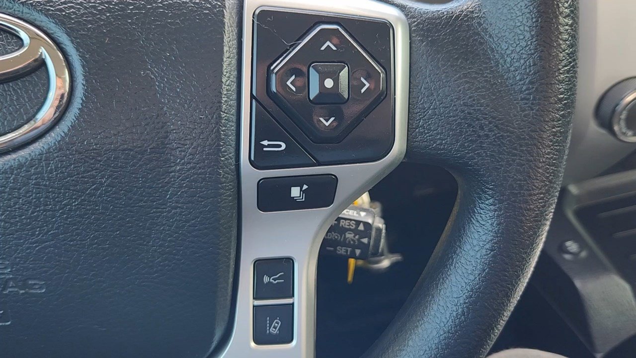 2018 Toyota Tundra SR5 photo 12