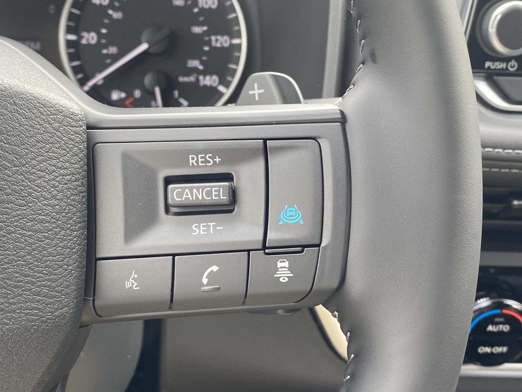 2026 Nissan Rogue SV photo 20