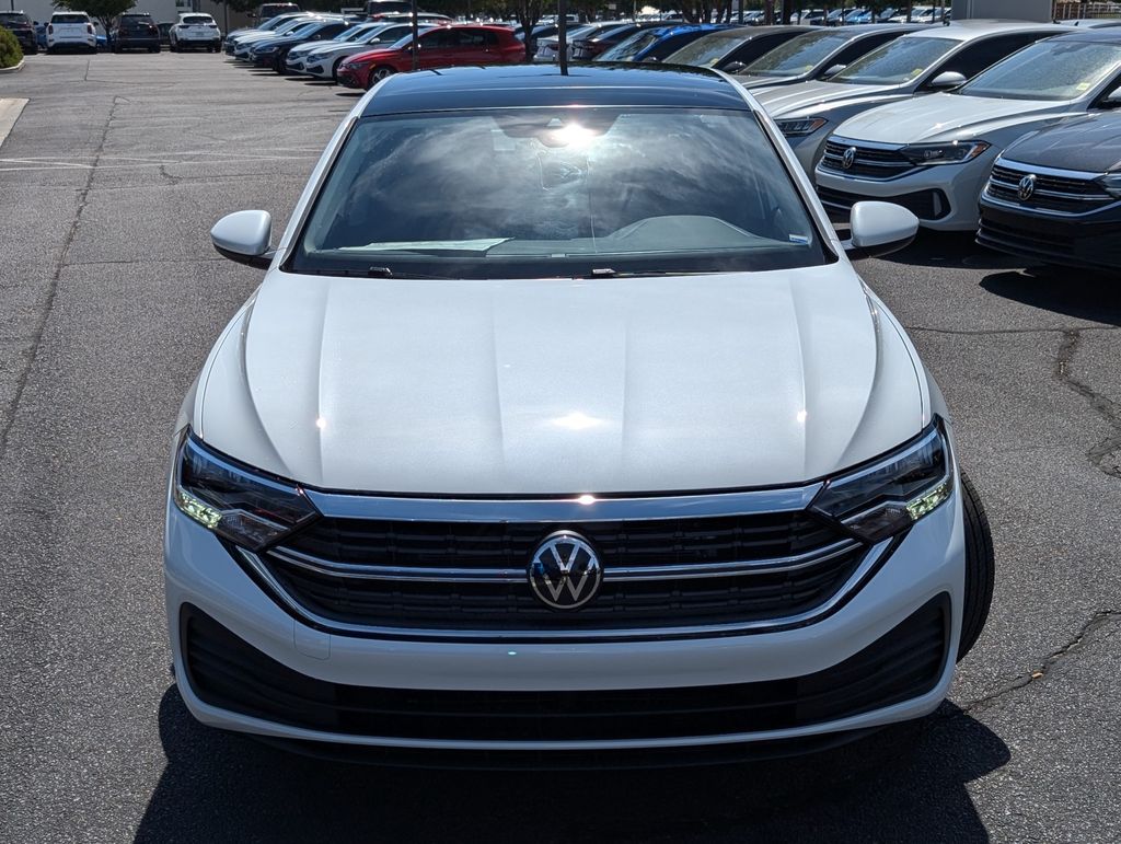 2024 Volkswagen Jetta 1.5T SE photo 3