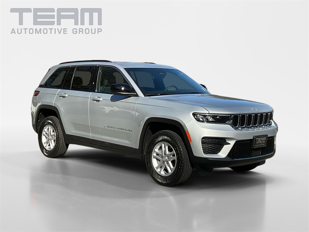 2025 Jeep Grand Cherokee Laredo's photo