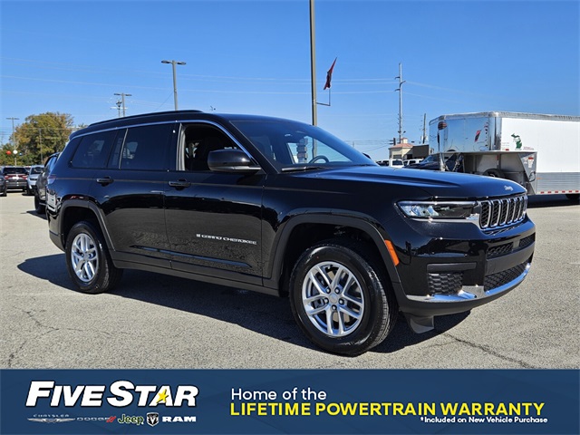 2025 Jeep Grand Cherokee L Laredo's photo