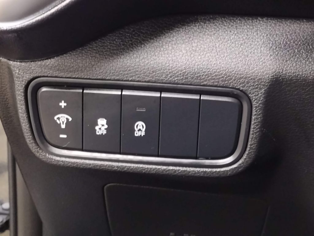 2023 Kia Soul LX photo 19