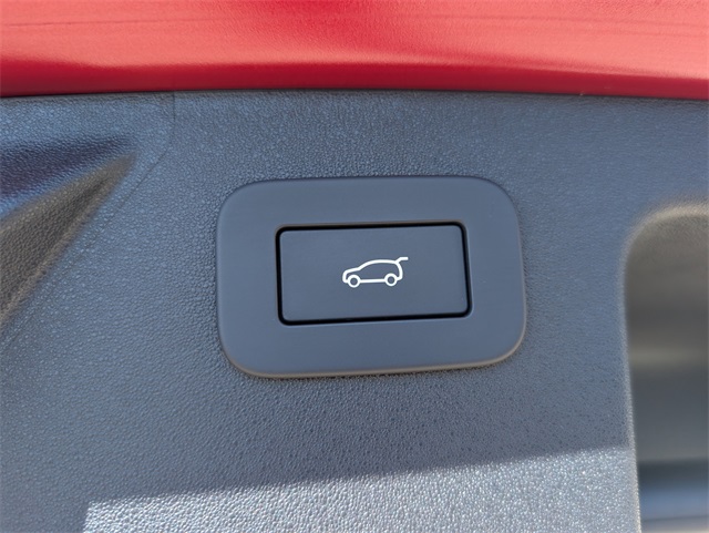 2024 Land Rover Discovery Sport SE photo 7