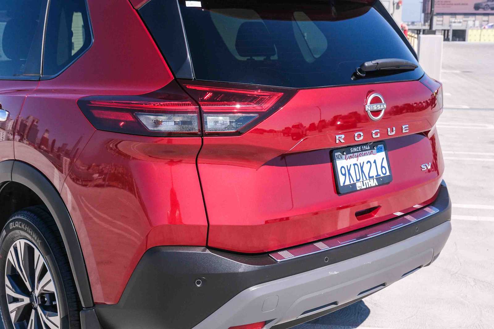 2023 Nissan Rogue SV photo 8