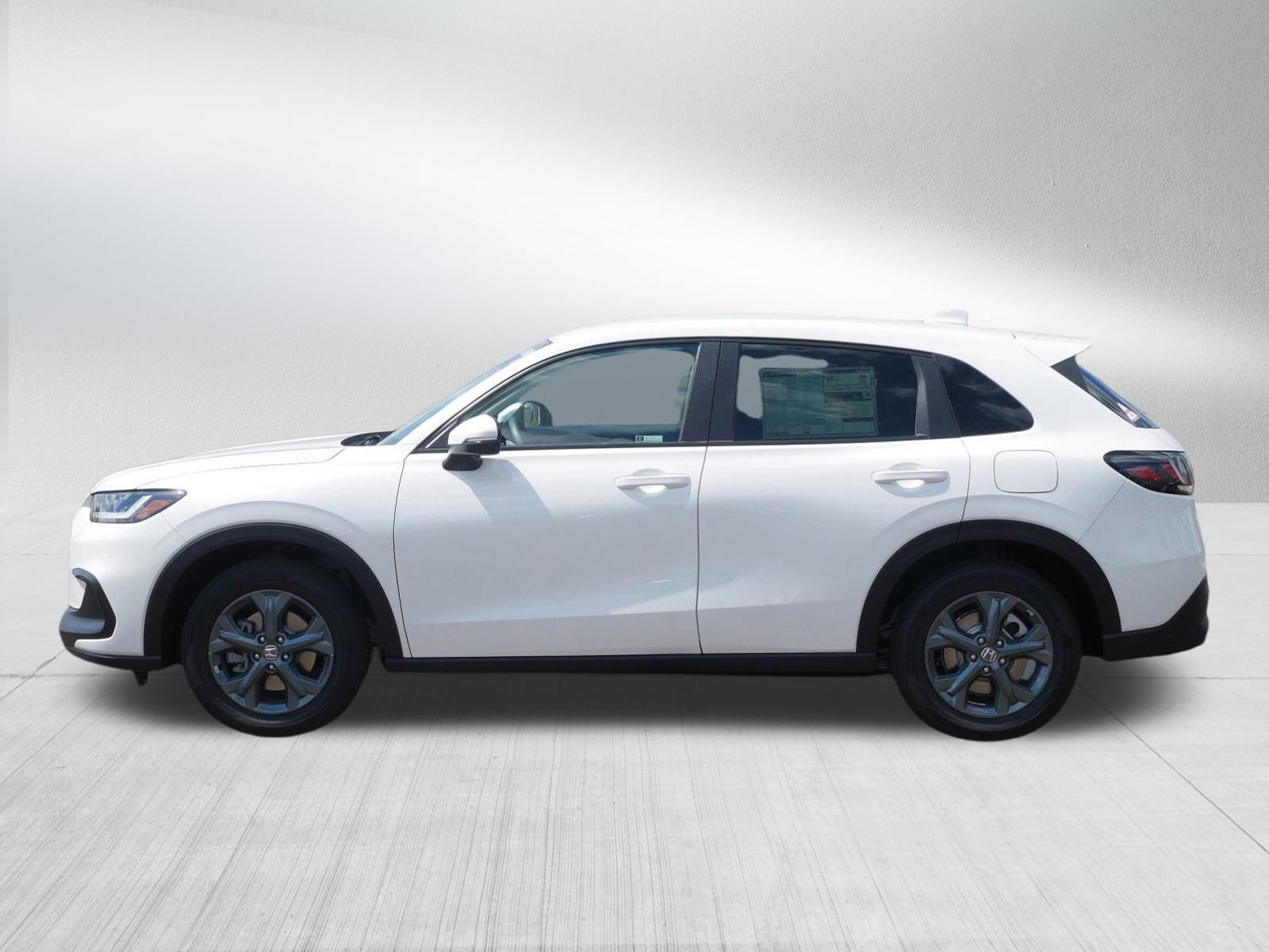 2026 Honda HR-V LX photo 4