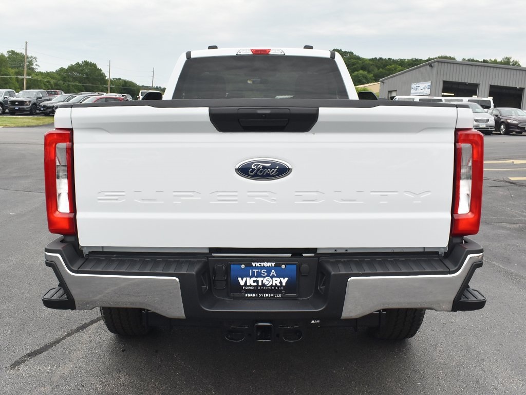 2025 Ford F-350 XLT photo 25