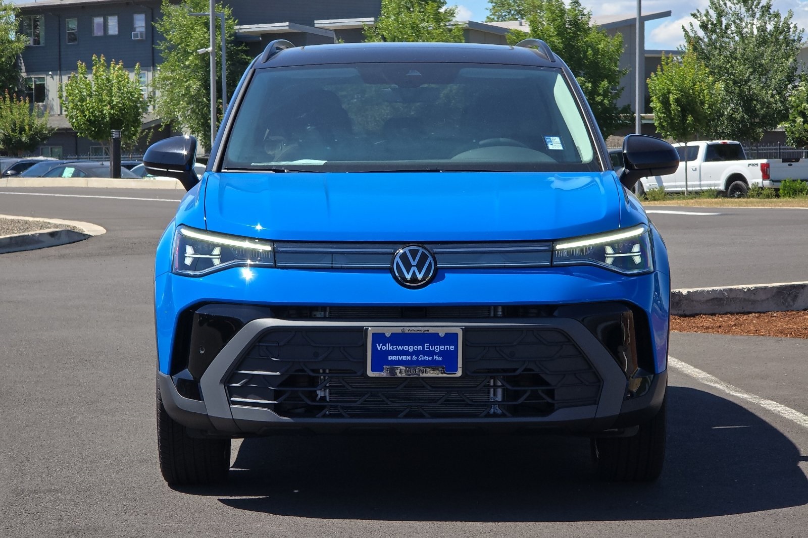 2025 Volkswagen Taos SE photo 8