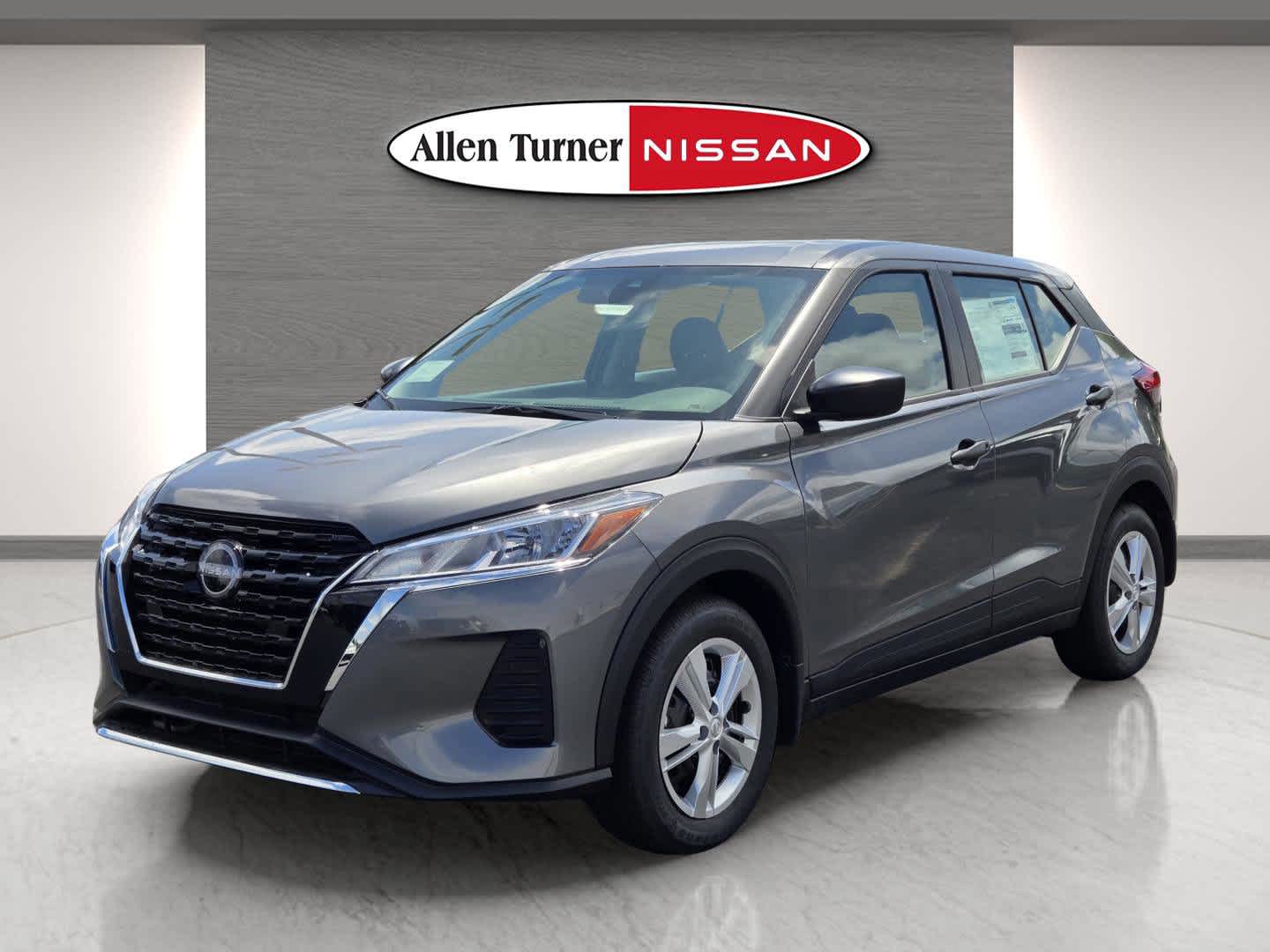 2025 Nissan Kicks Play S photo 3