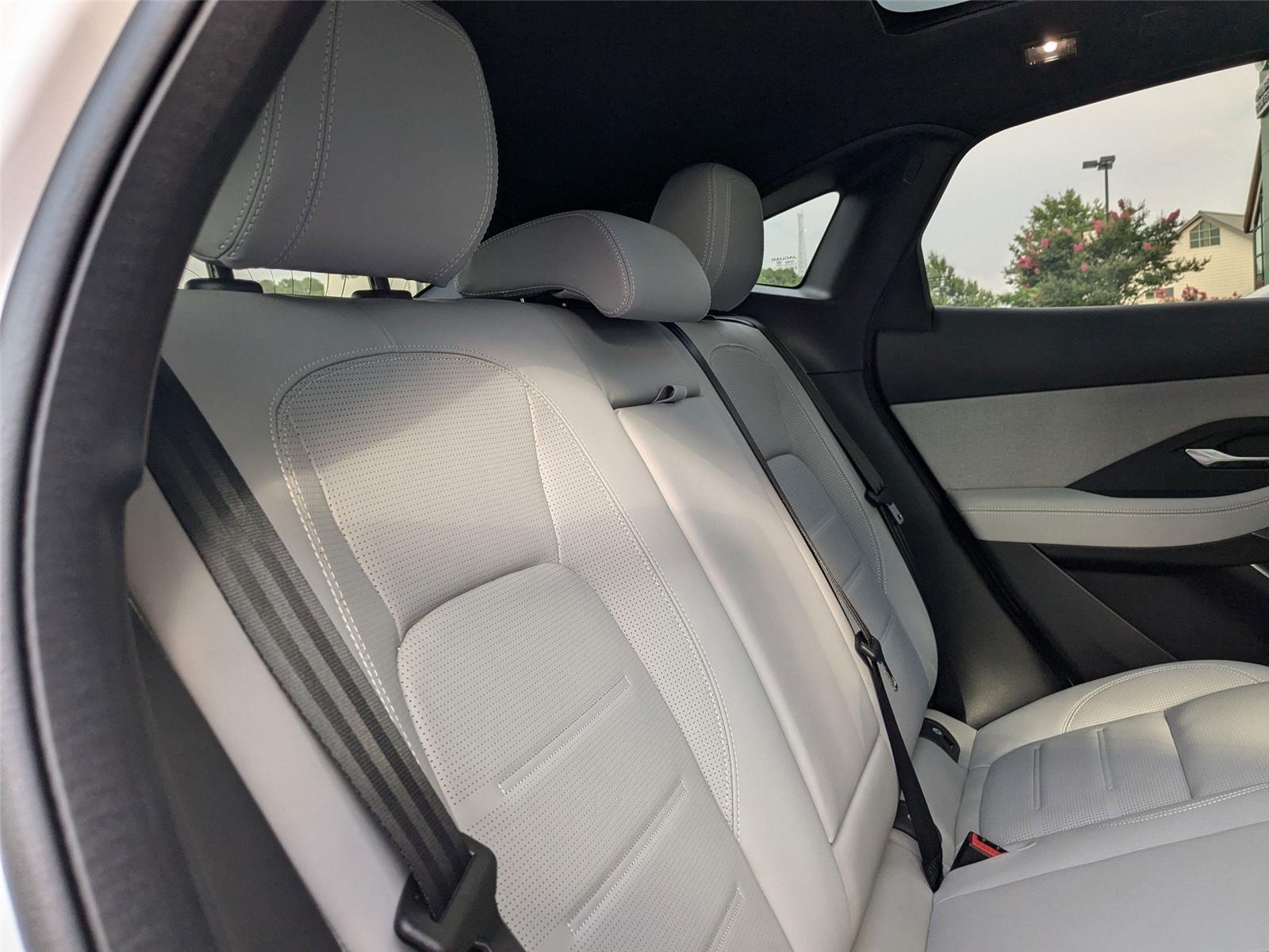2024 Jaguar E-PACE R-Dynamic SE photo 31