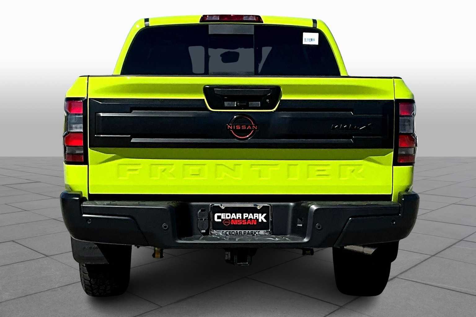 2026 Nissan Frontier PRO-X photo 4