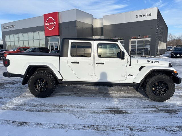 Used 2021 Jeep Gladiator WILLYS with VIN 1C6HJTAG9ML549947 for sale in Rochester, Minnesota