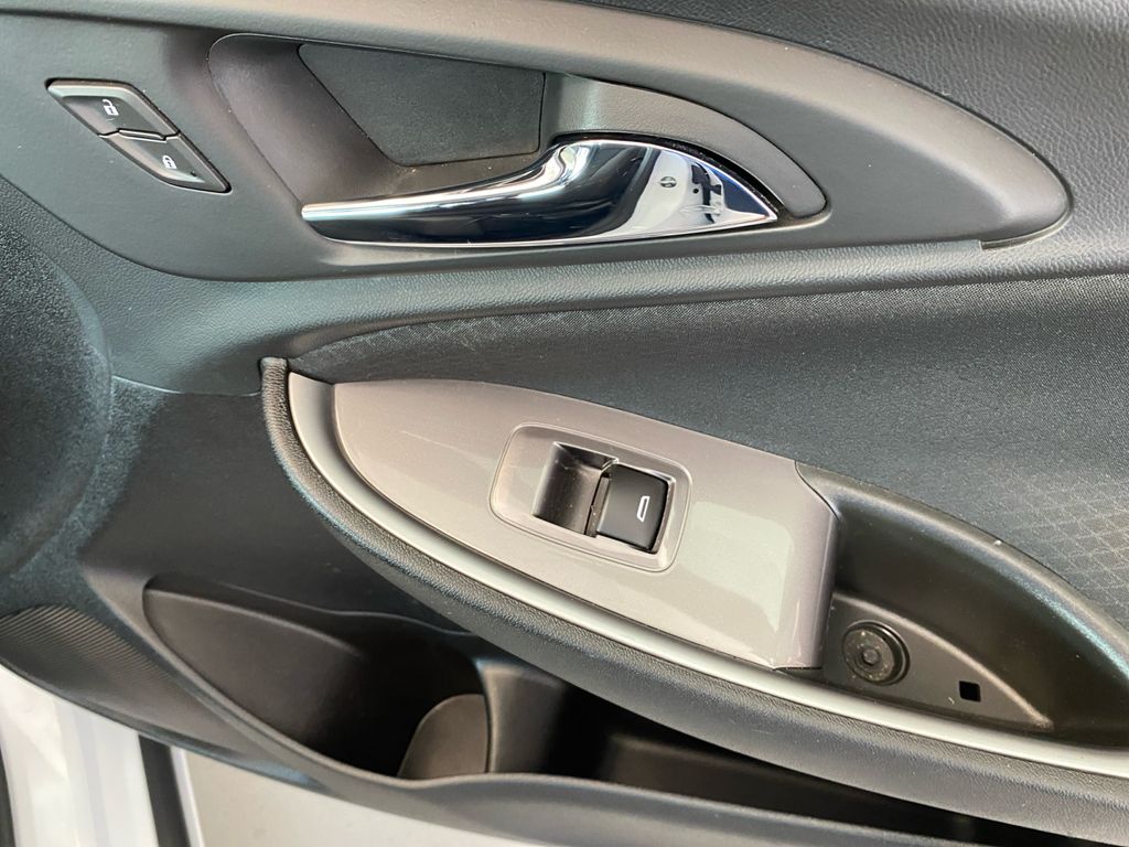 2022 Chevrolet Malibu 1LT photo 14