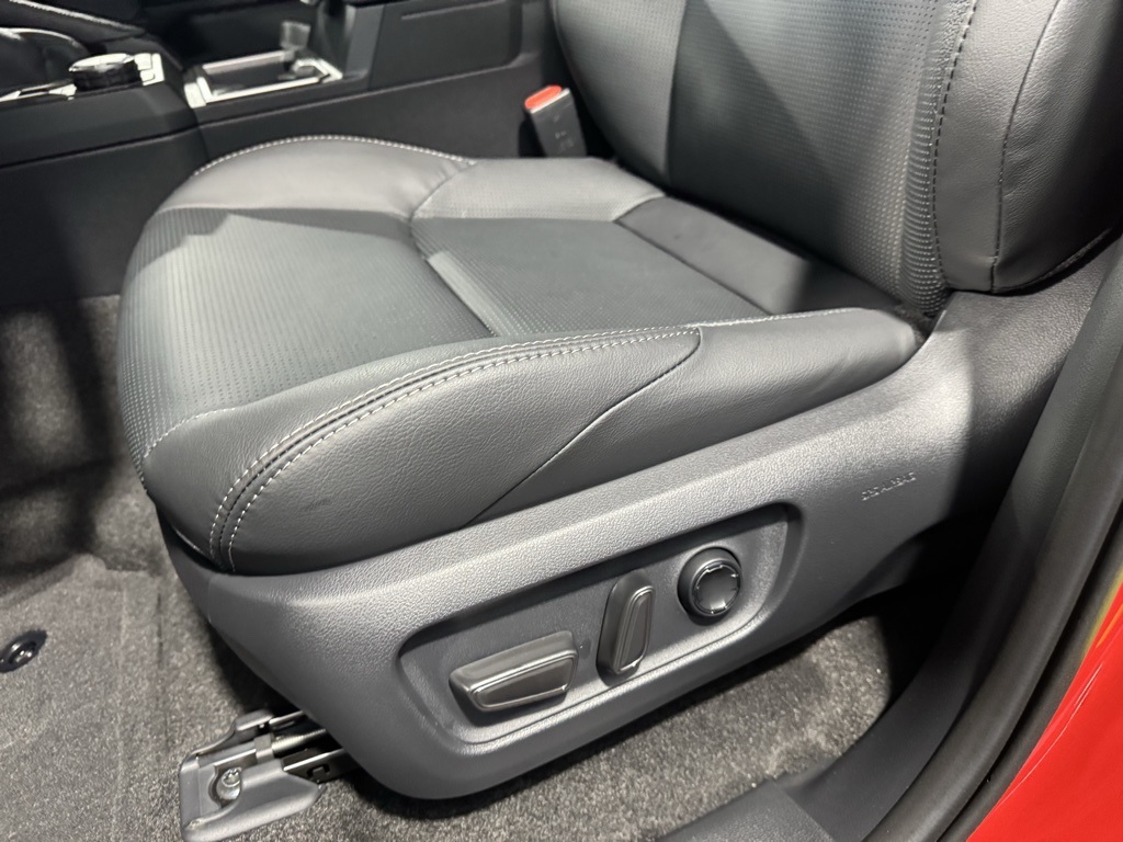 2025 Toyota 4Runner photo 35