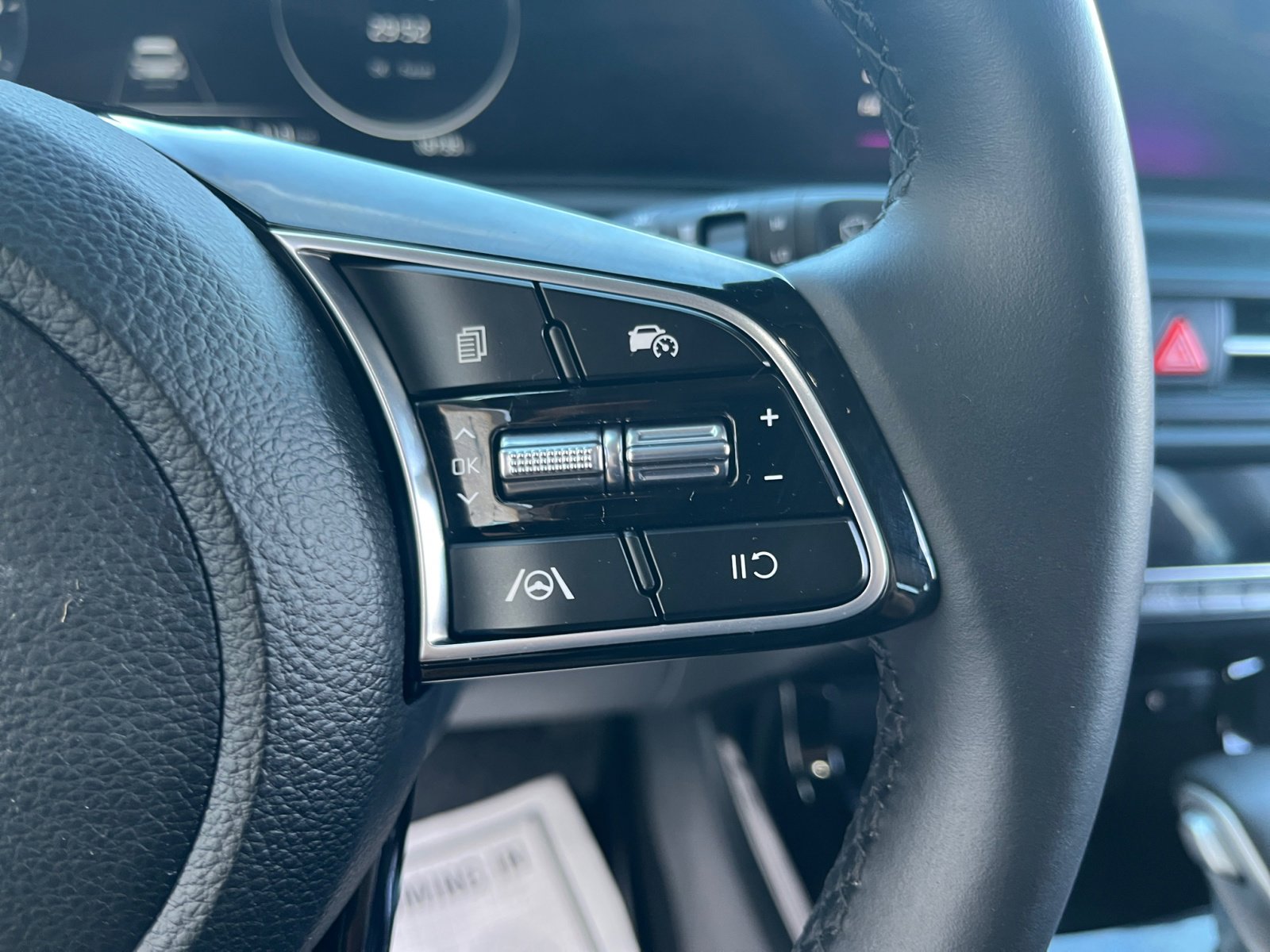 2024 Kia Seltos EX photo 11