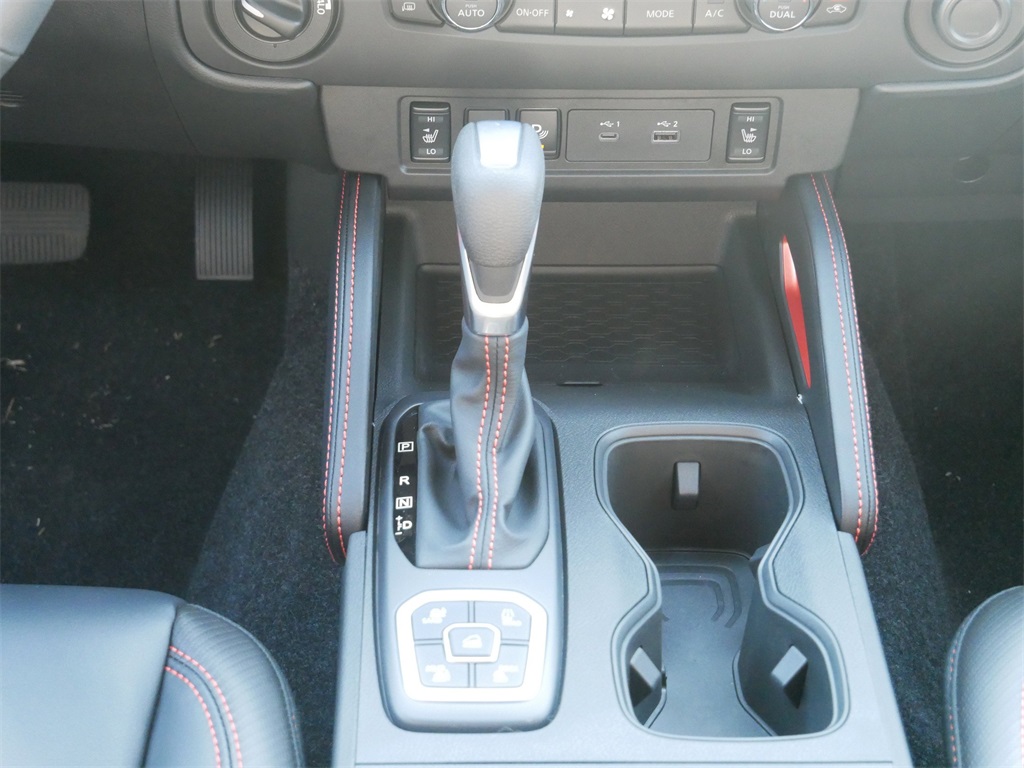 2026 Nissan Frontier PRO-4X photo 7