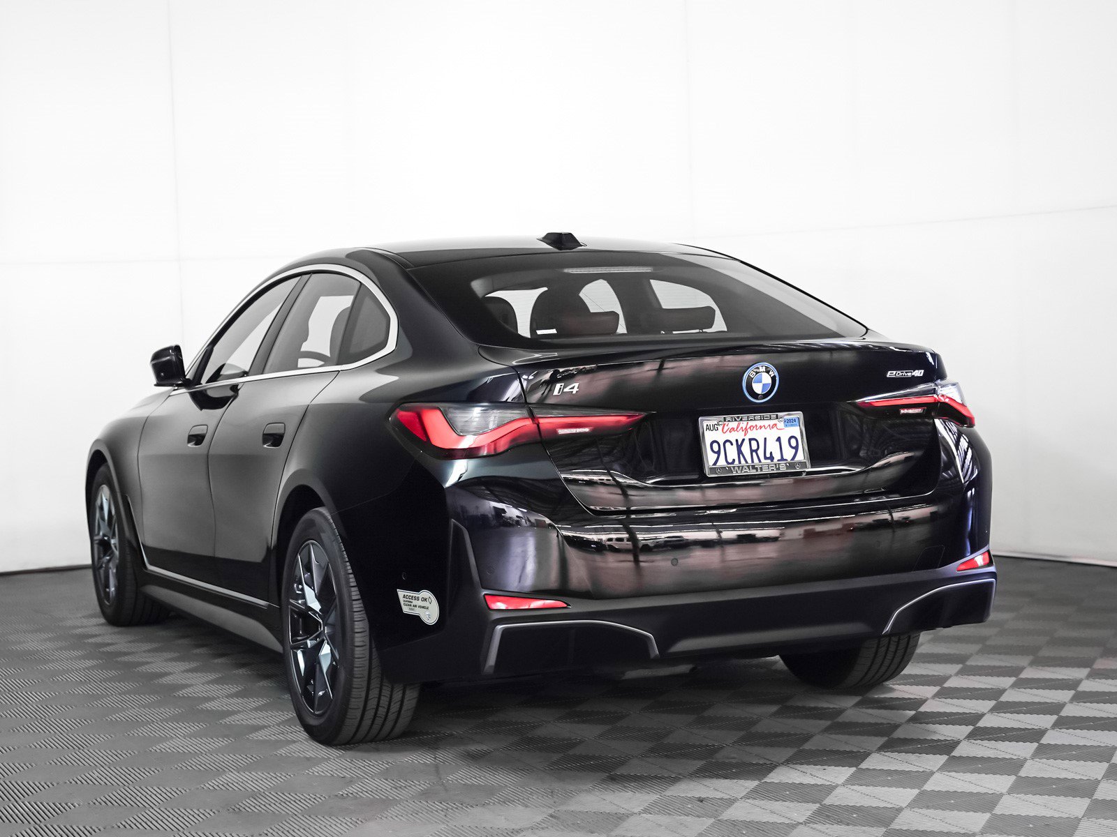 Used 2022 BMW i4 Base with VIN WBY73AW0XNFM94812 for sale in Riverside, CA