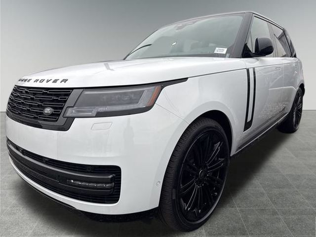 2025 Land Rover Range Rover SE's photo