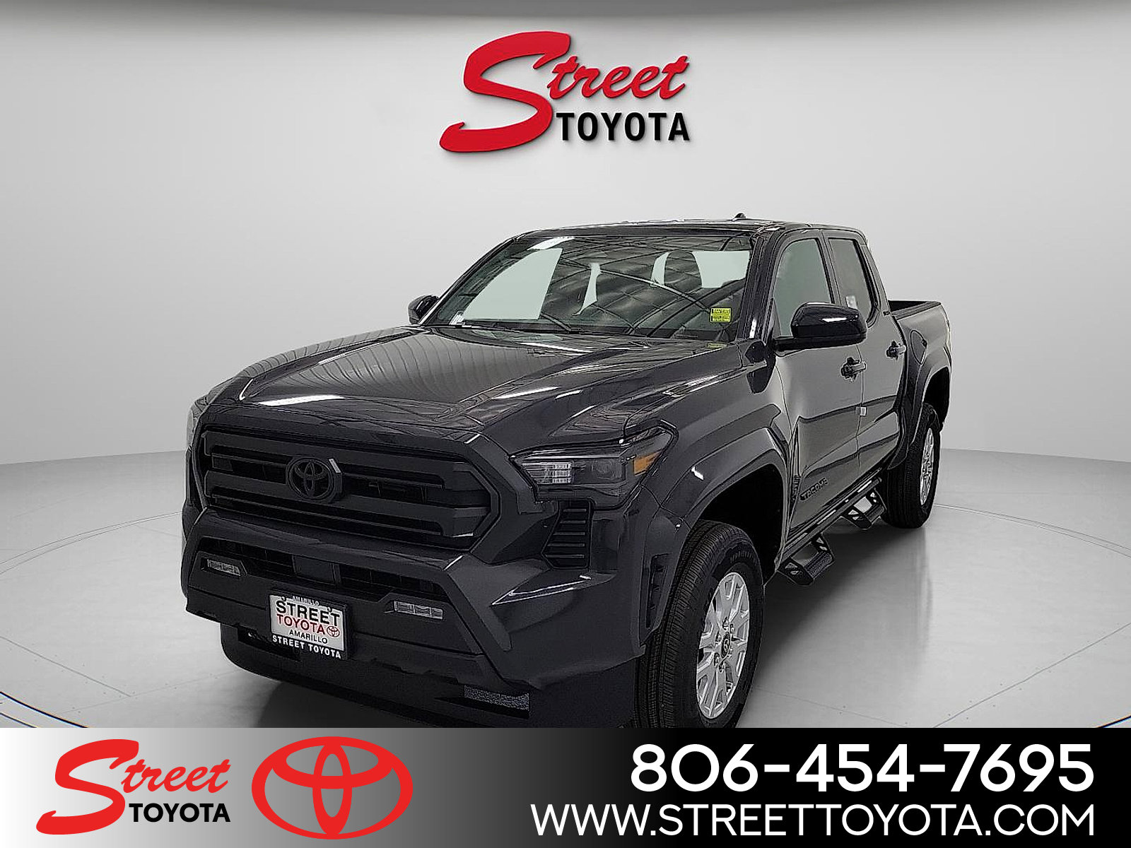 2025 Toyota Tacoma SR5's photo