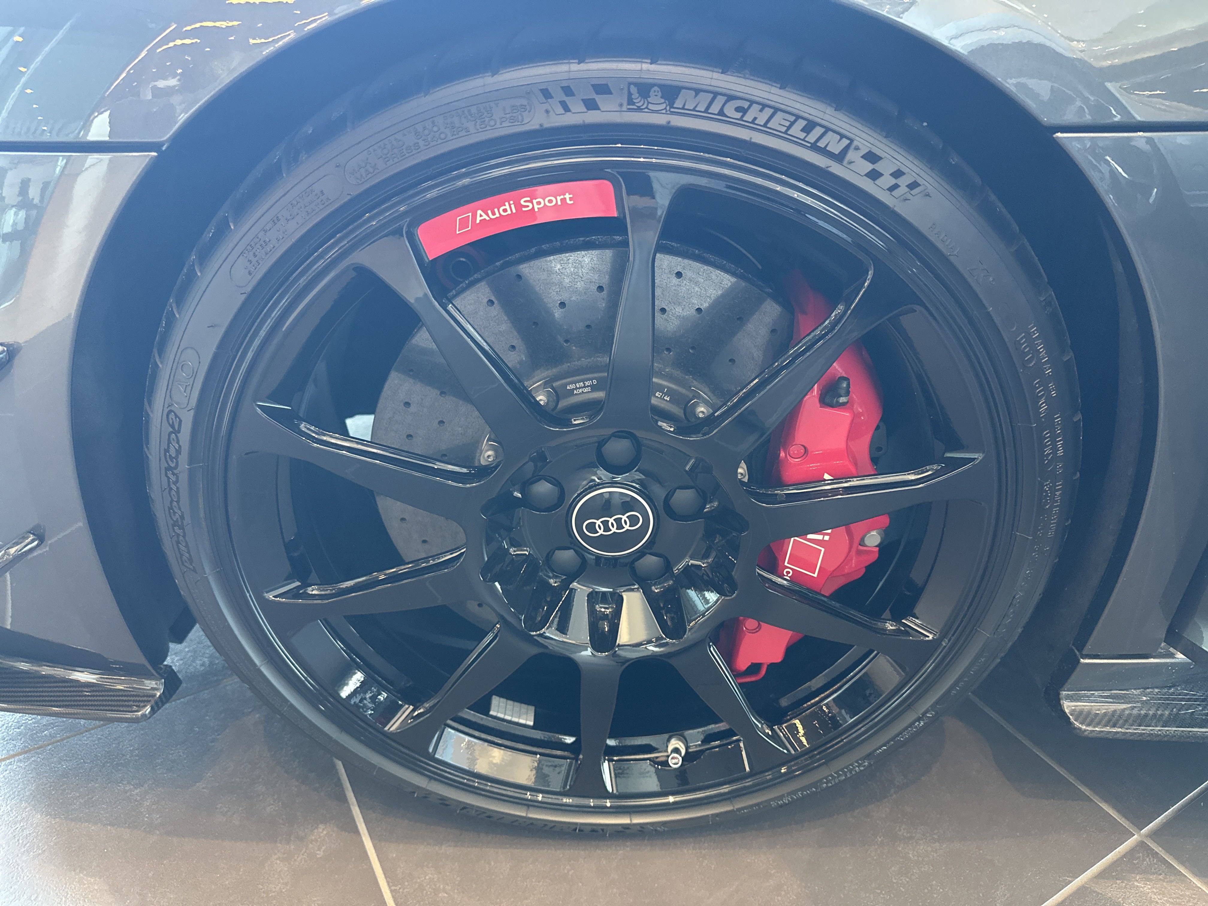 2023 Audi R8 Coupe V10 photo 5