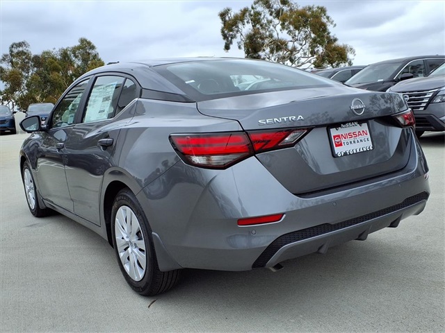 2025 Nissan Sentra S photo 10