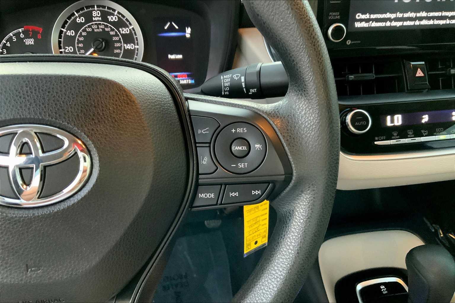 2022 Toyota Corolla LE photo 20