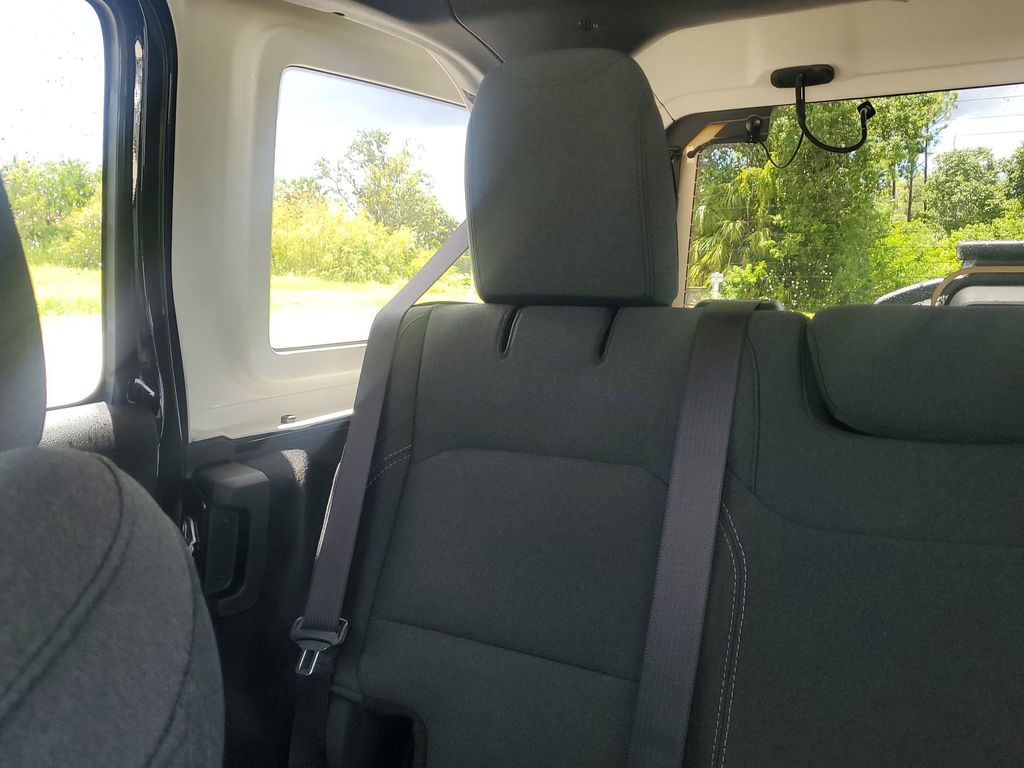 2025 Jeep Wrangler photo 12