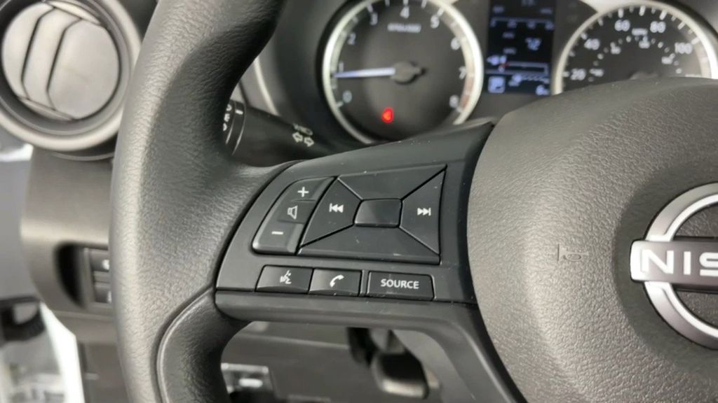 2025 Nissan Kicks Play S photo 24
