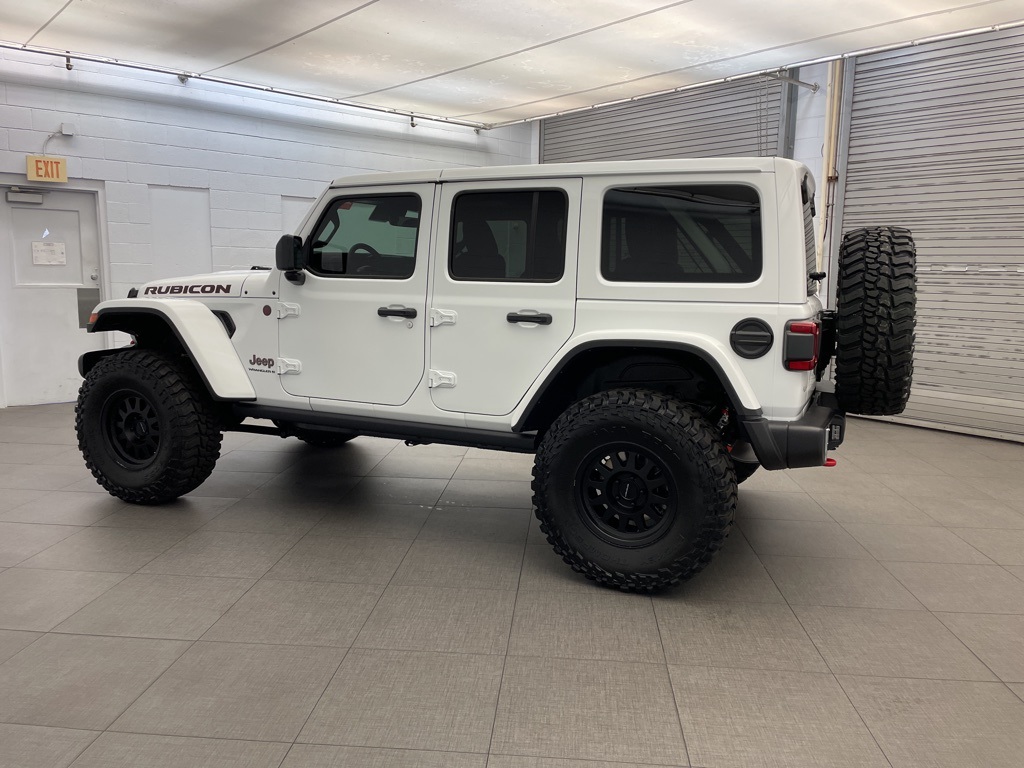 2025 Jeep Wrangler Rubicon photo 3