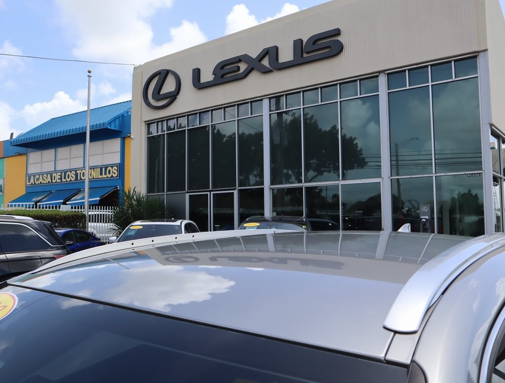 2020 Lexus UX 200 photo 10