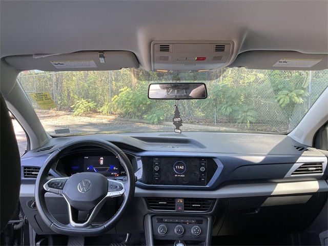2022 Volkswagen Taos SE photo 10