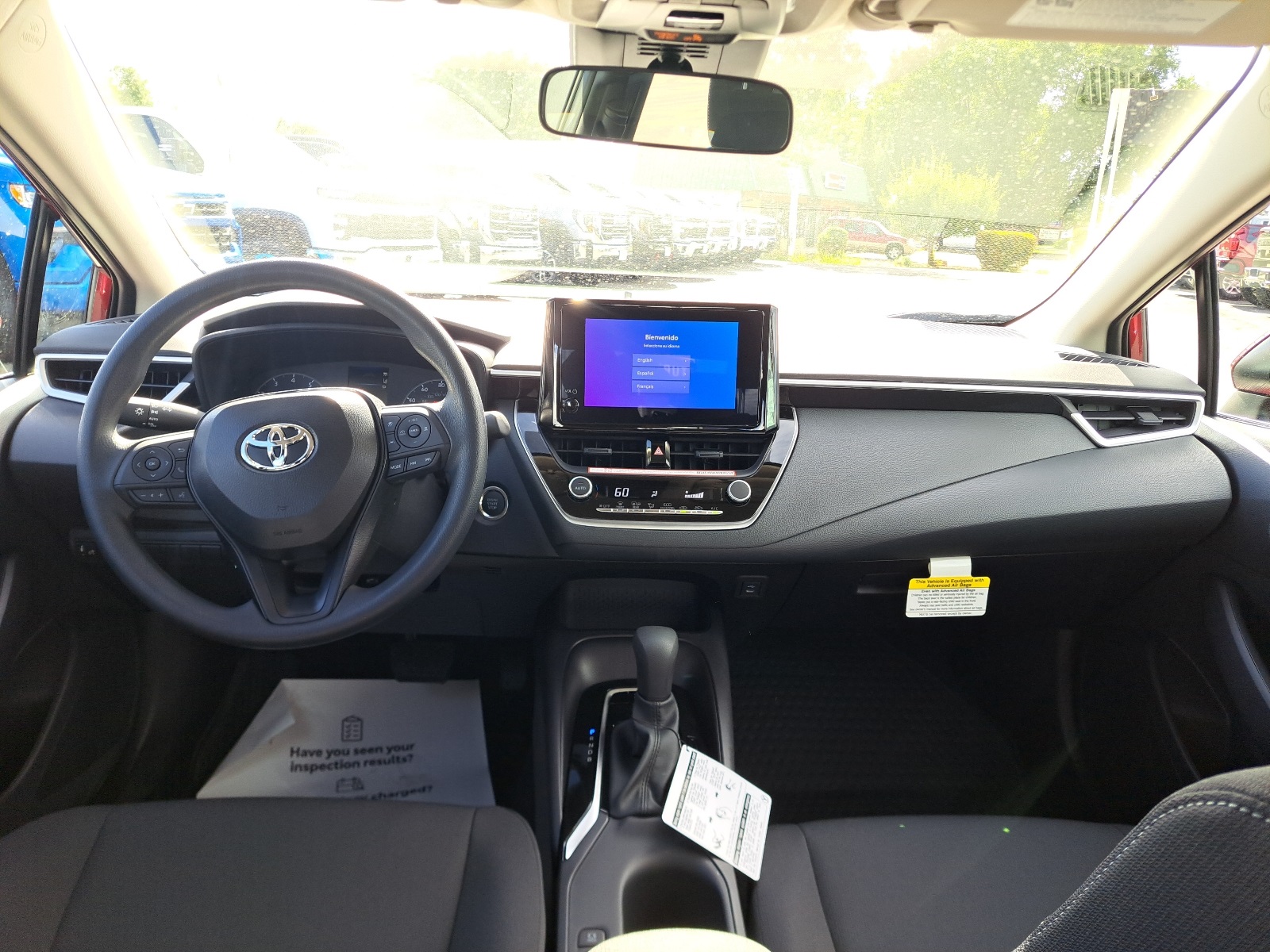 2025 Toyota Corolla LE photo 25