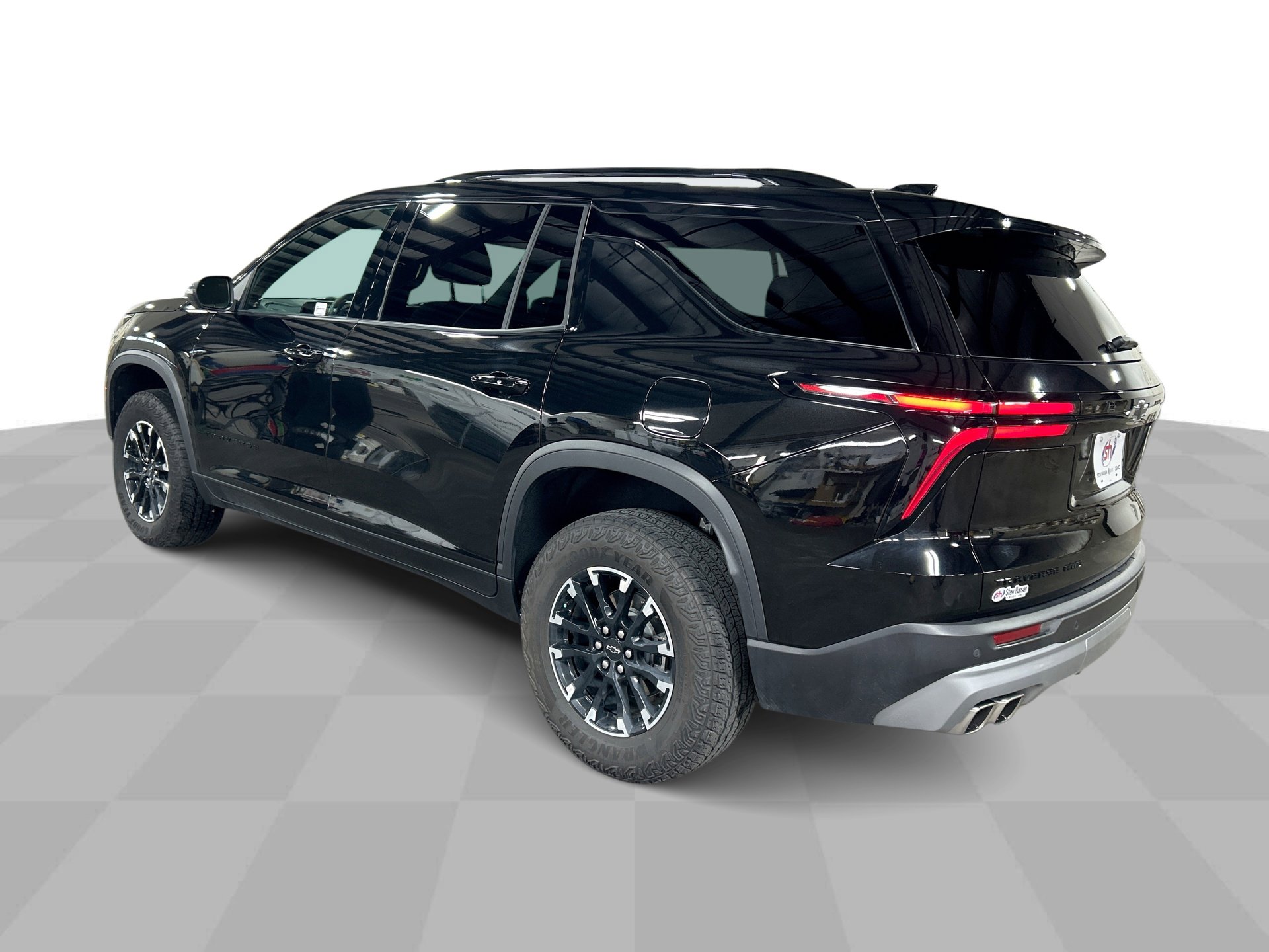 2024 Chevrolet Traverse Z71 photo 3