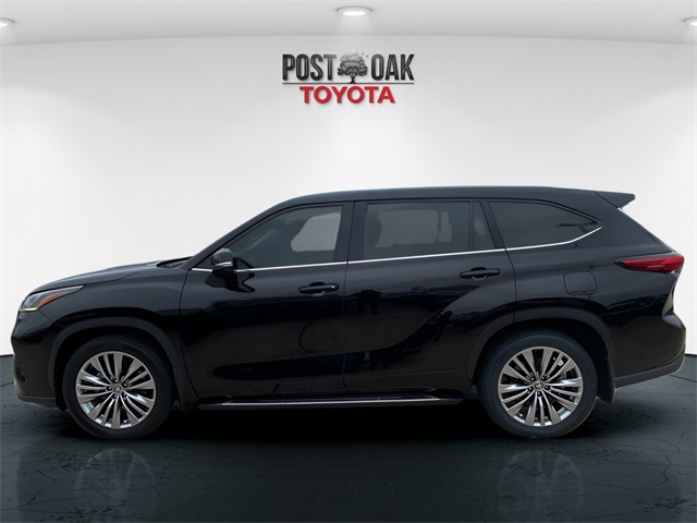 2021 Toyota Highlander Platinum photo 4