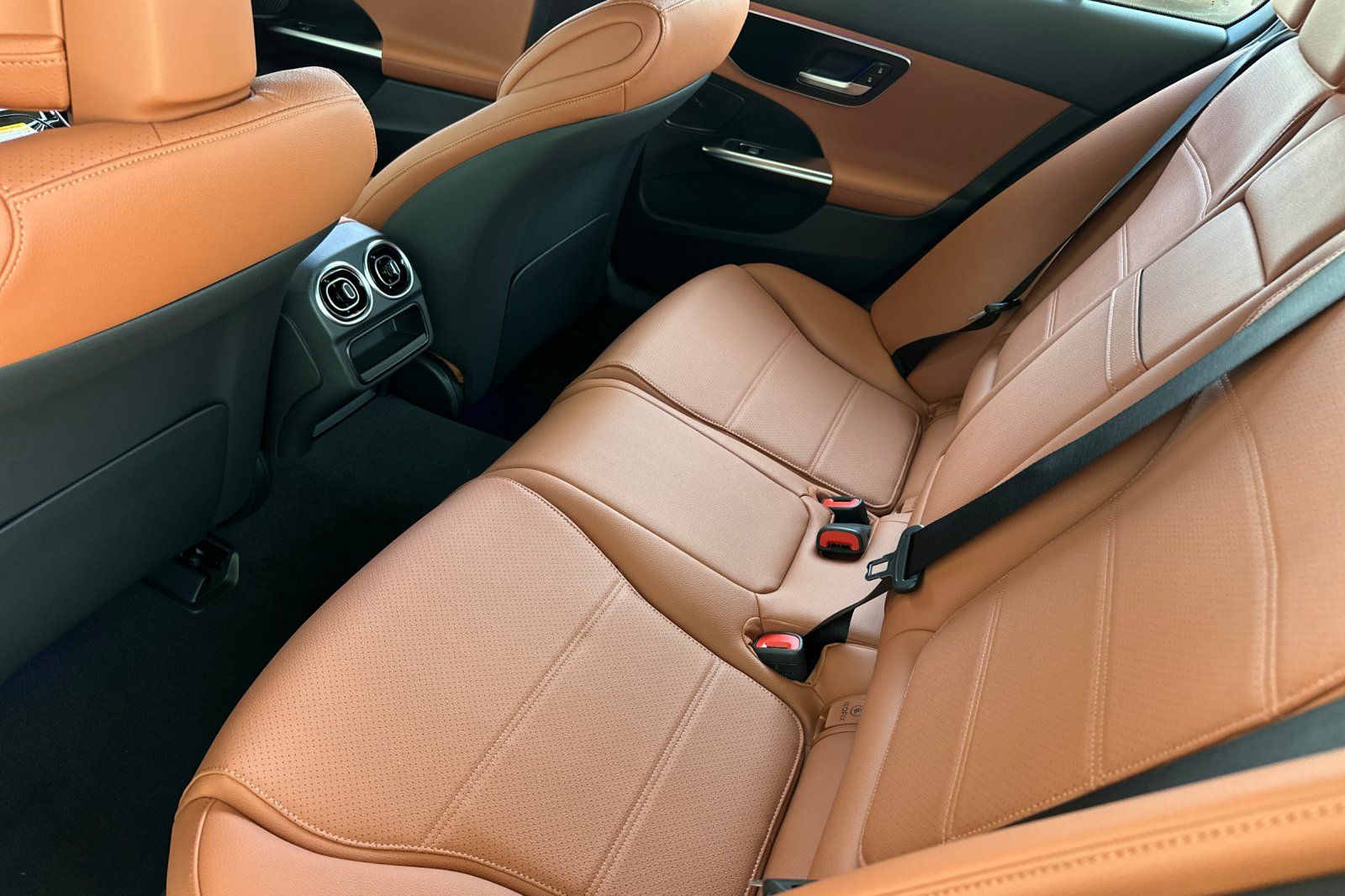 2025 Mercedes Benz C 300 photo 9