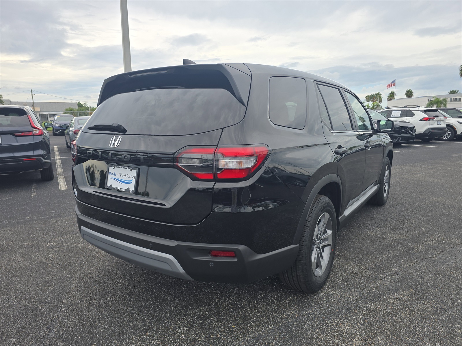 2025 Honda Pilot EX-L photo 2