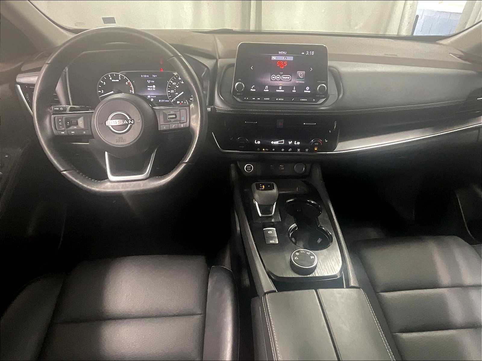 2022 Nissan Rogue SV photo 21