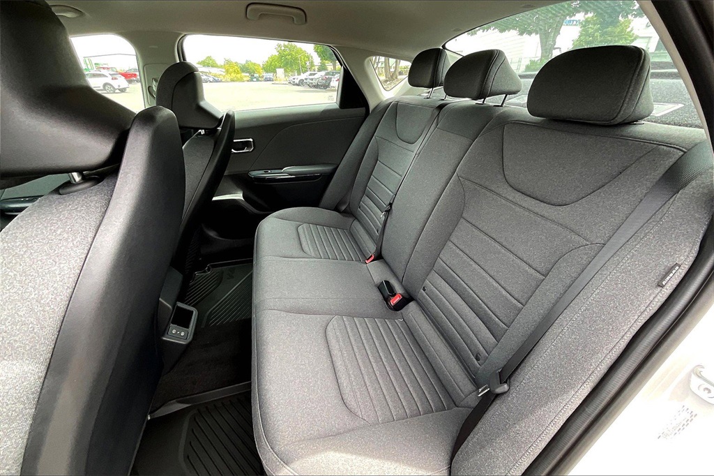 2025 Kia K4 EX photo 9